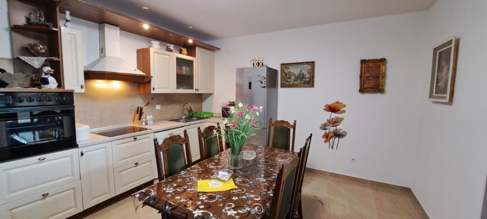 Dorde & Anna Apartment