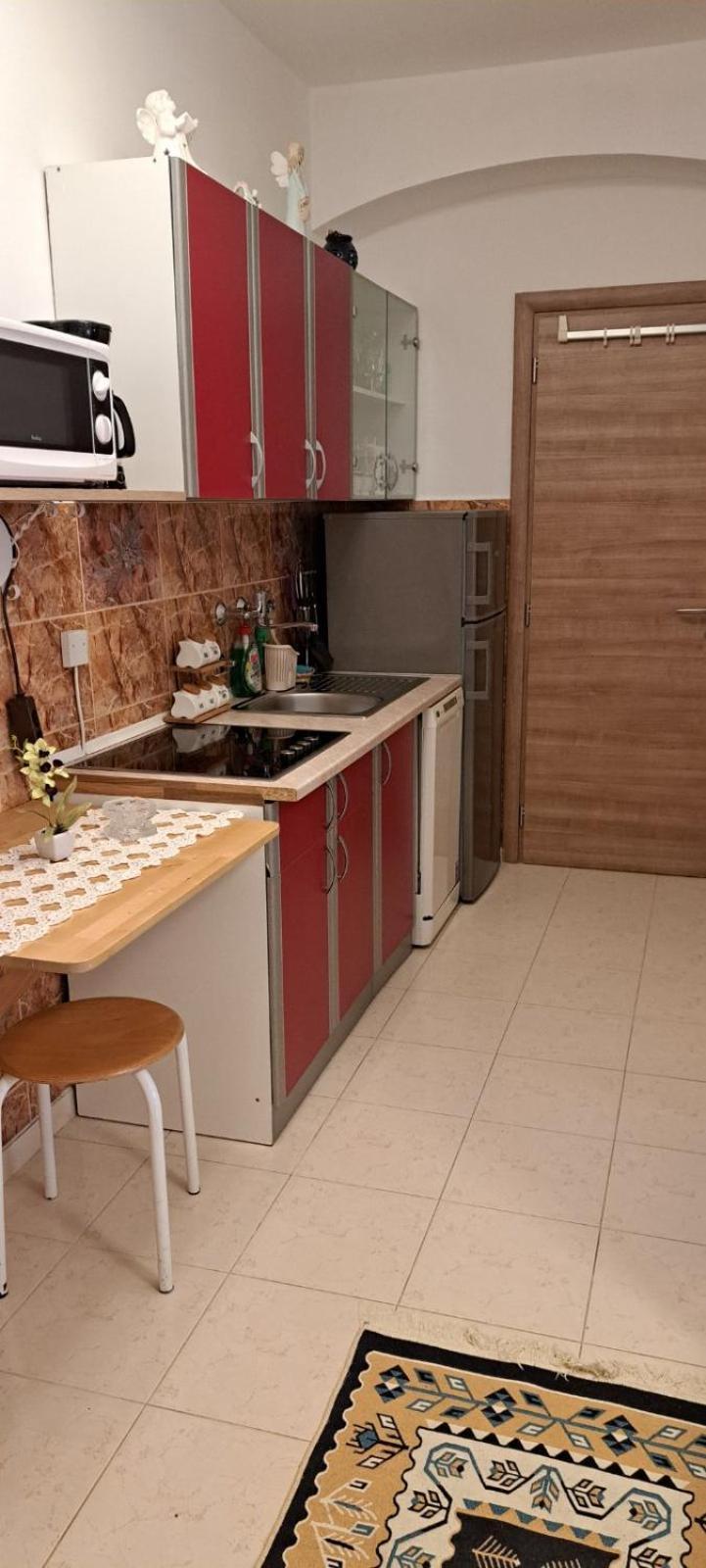 Dorde & Anna Apartment